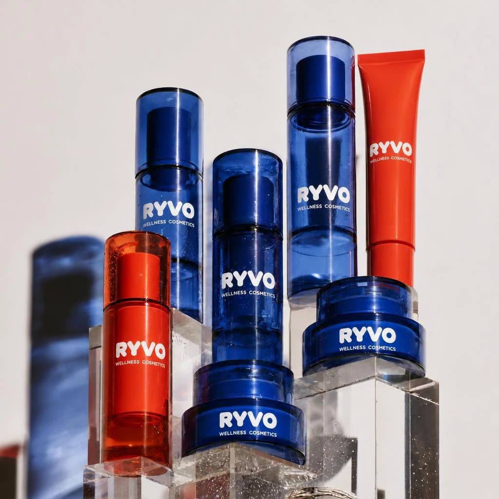 Gamme Ryvo bleue et orange.